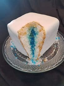 geode cake bleu